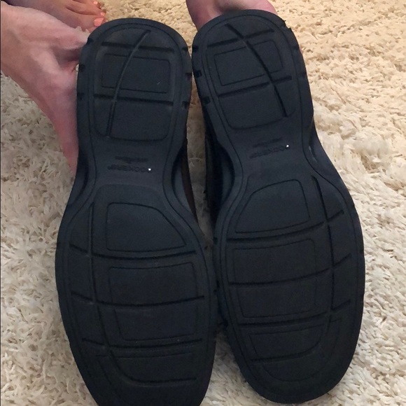 Men’s Dockers Slip Ons - Picture 2 of 4